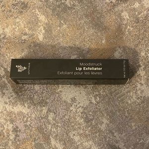 Younique Makeup - Younique Moodstruck Lip Exfoliator Younique Makeup - Younique Moodstruck Lip Exfoliator